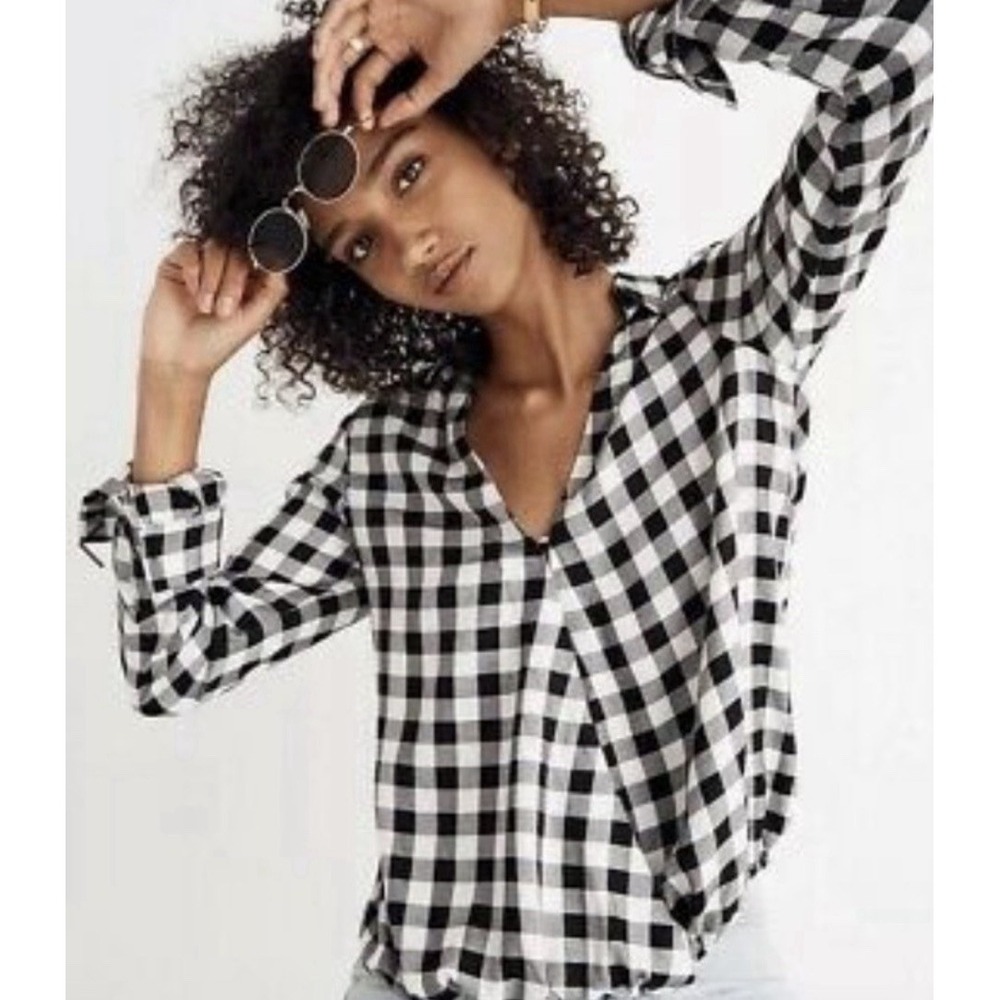 Madewell Black/White Buffalo‎ Plaid Check Wrap Shirt XS Hi-Lo V Neck Viscose